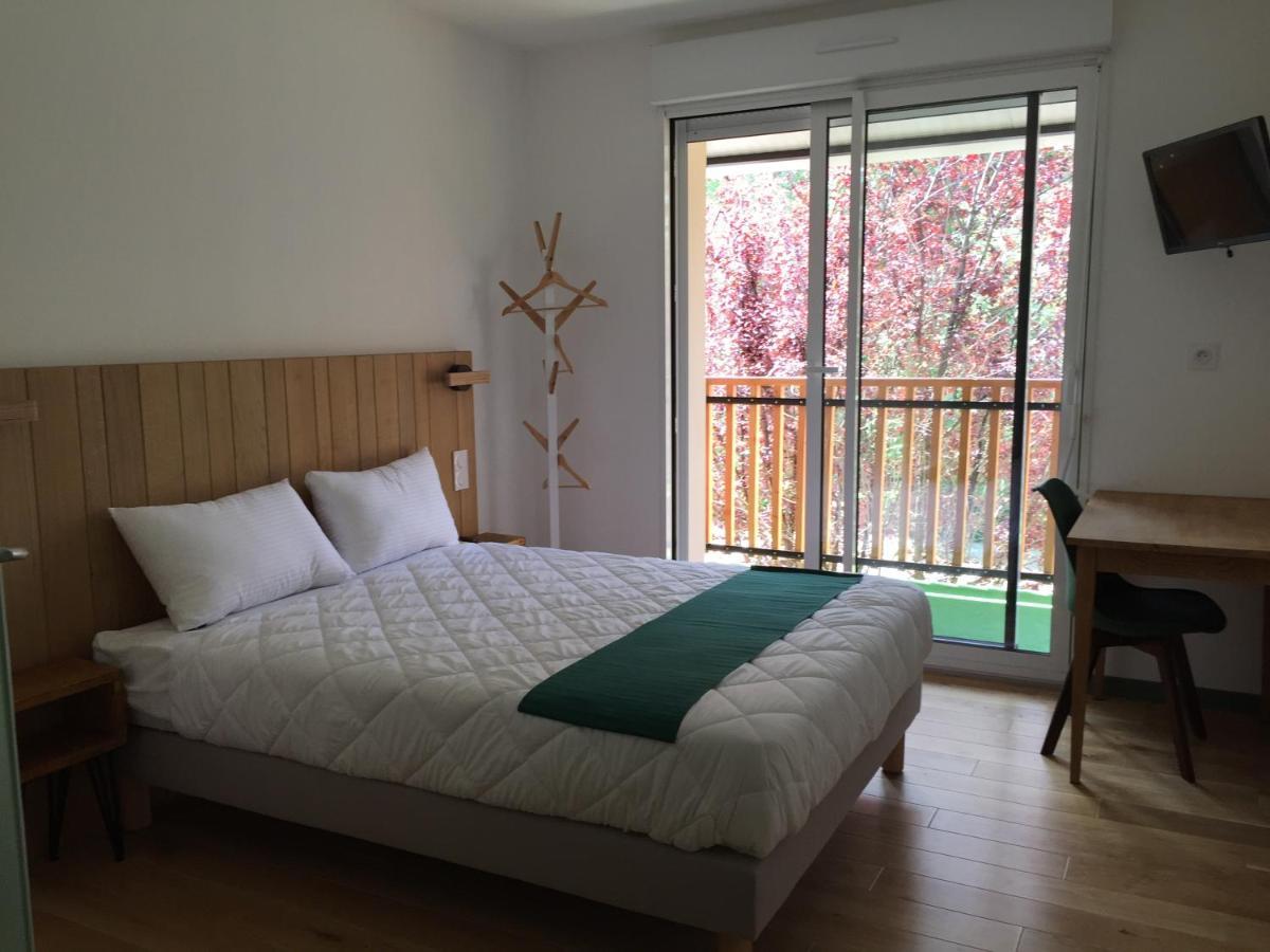 Logis Hotel Les Tilleuls Bruere-Allichamps Εξωτερικό φωτογραφία